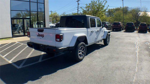 new 2024 Jeep Gladiator car, priced at $42,429