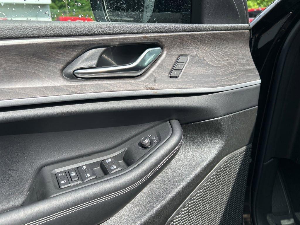 new 2025 Jeep Grand Cherokee L car, priced at $49,071