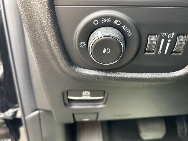 new 2025 Jeep Grand Cherokee L car, priced at $49,195