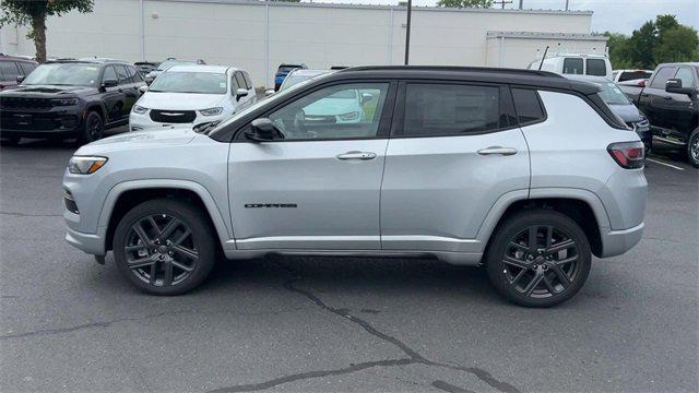 new 2024 Jeep Compass car, priced at $36,500