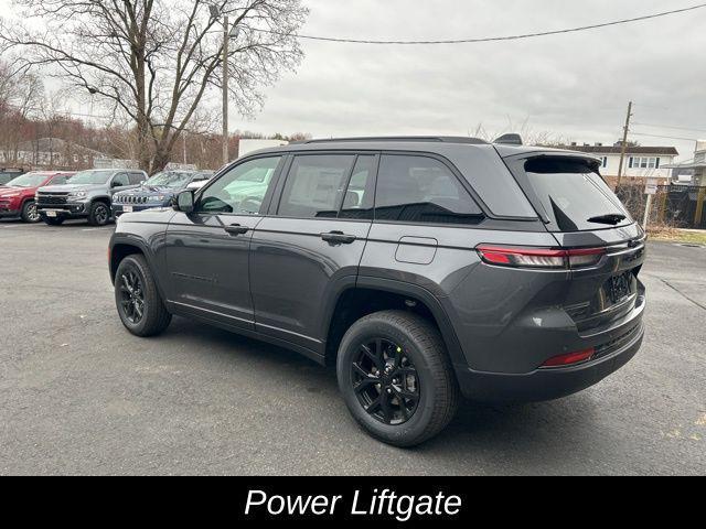 new 2025 Jeep Grand Cherokee car, priced at $46,000