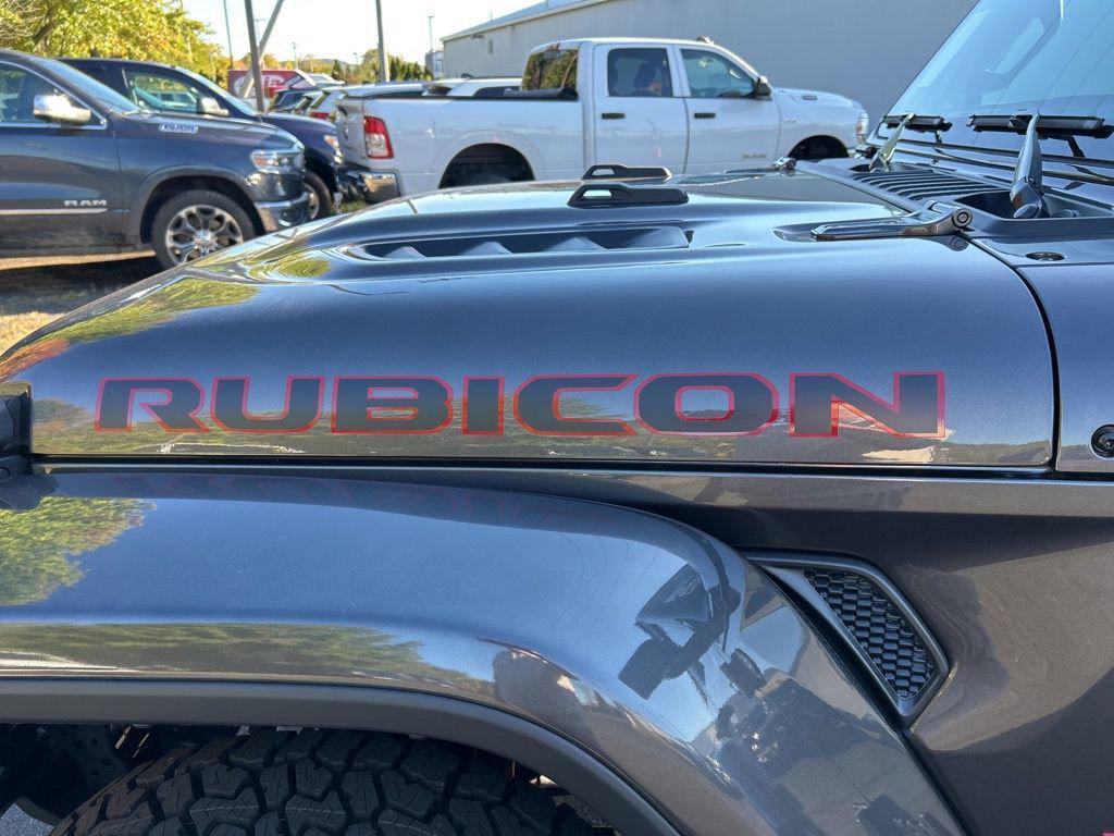 new 2025 Jeep Gladiator car, priced at $56,338