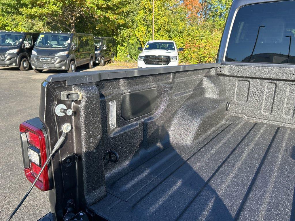 new 2025 Jeep Gladiator car, priced at $56,338
