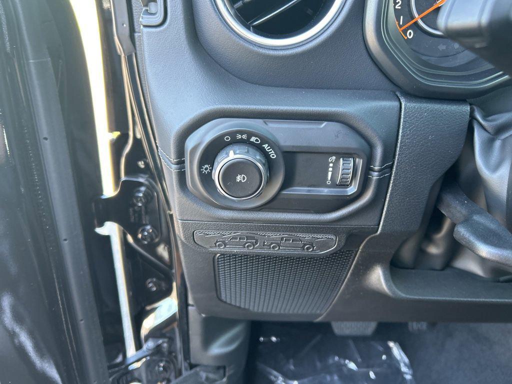 new 2025 Jeep Wrangler car, priced at $56,063