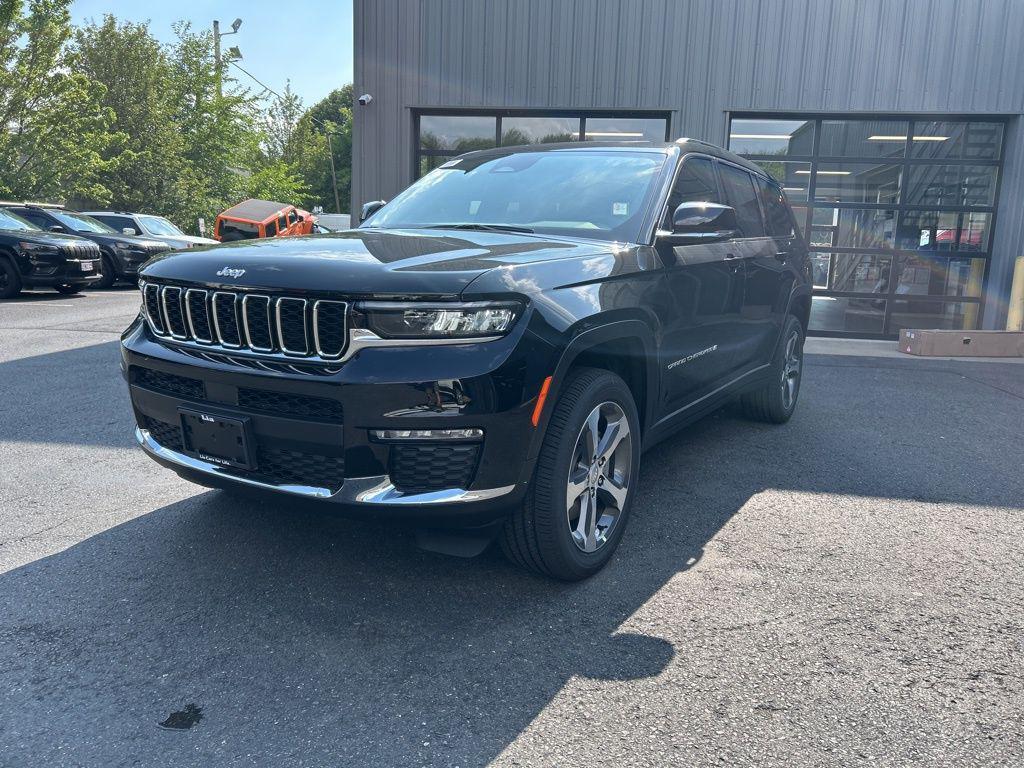 new 2025 Jeep Grand Cherokee L car, priced at $49,856