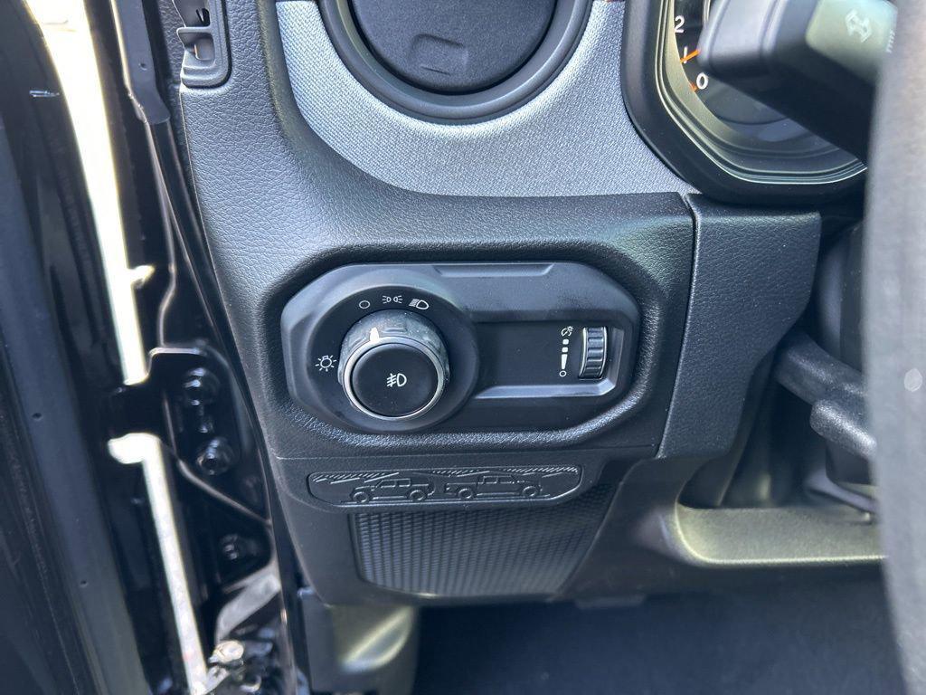 new 2026 Jeep Wrangler car, priced at $40,918