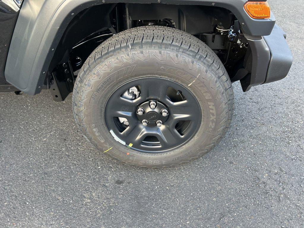 new 2026 Jeep Wrangler car, priced at $40,918