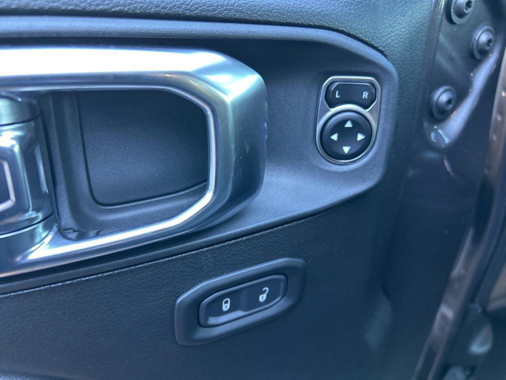 new 2026 Jeep Wrangler car, priced at $50,893