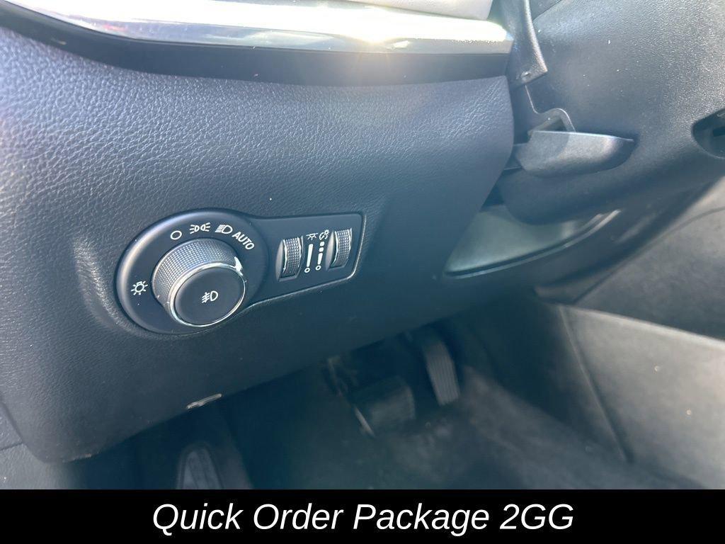 used 2022 Jeep Compass car, priced at $24,425