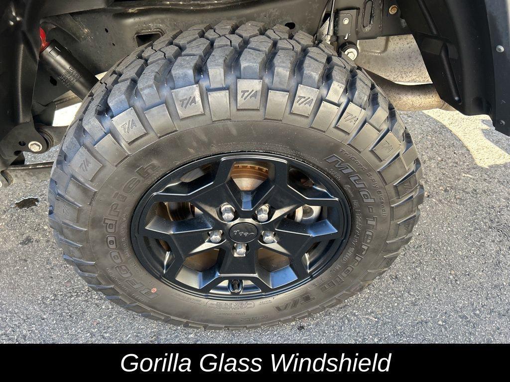 used 2022 Jeep Gladiator car, priced at $35,499