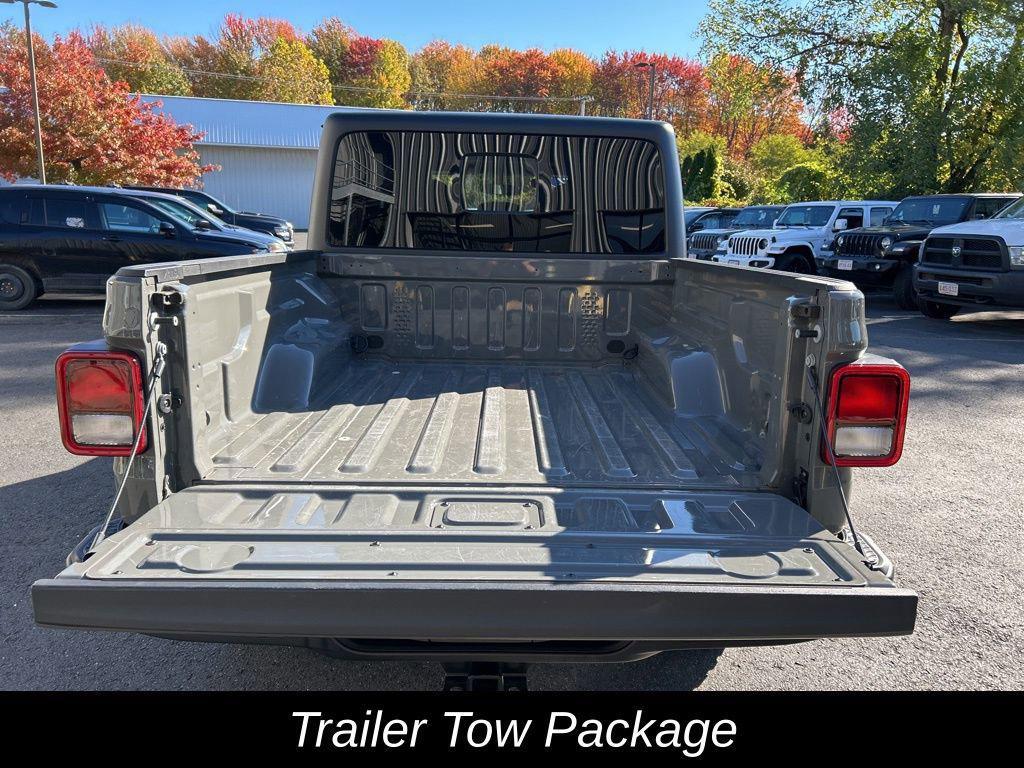 used 2022 Jeep Gladiator car, priced at $35,499