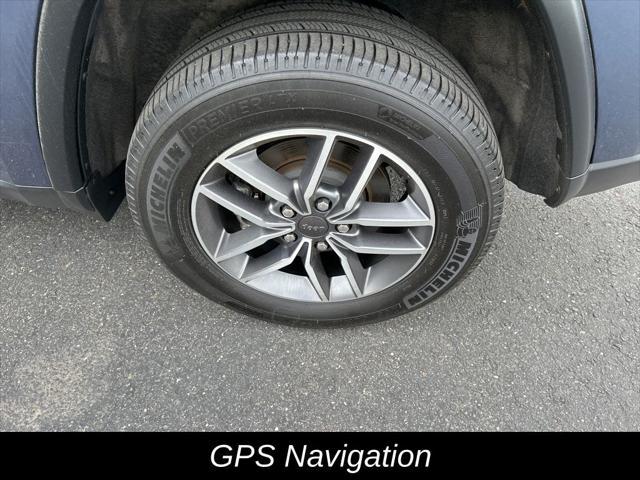 used 2021 Jeep Grand Cherokee car, priced at $28,287