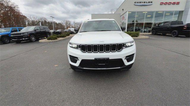 new 2025 Jeep Grand Cherokee car, priced at $37,375