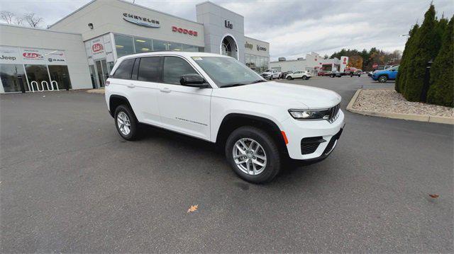 new 2025 Jeep Grand Cherokee car, priced at $37,375