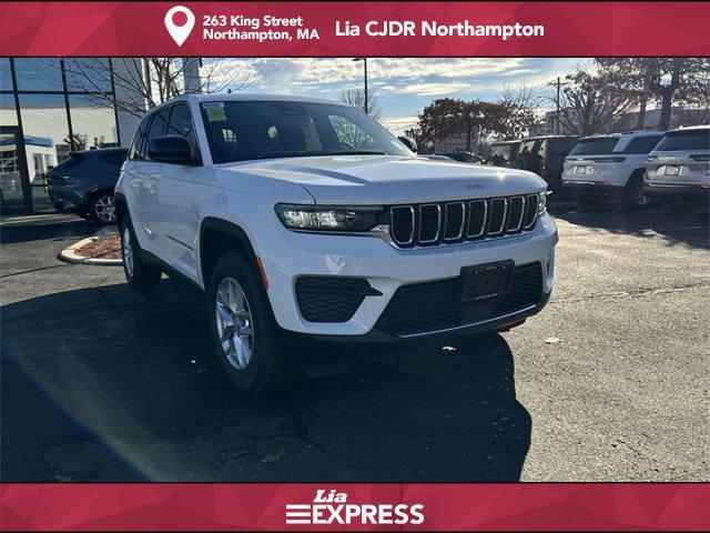 new 2025 Jeep Grand Cherokee car, priced at $37,375