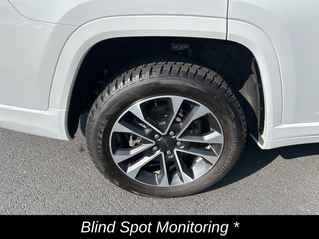 used 2022 Jeep Grand Cherokee L car, priced at $35,187