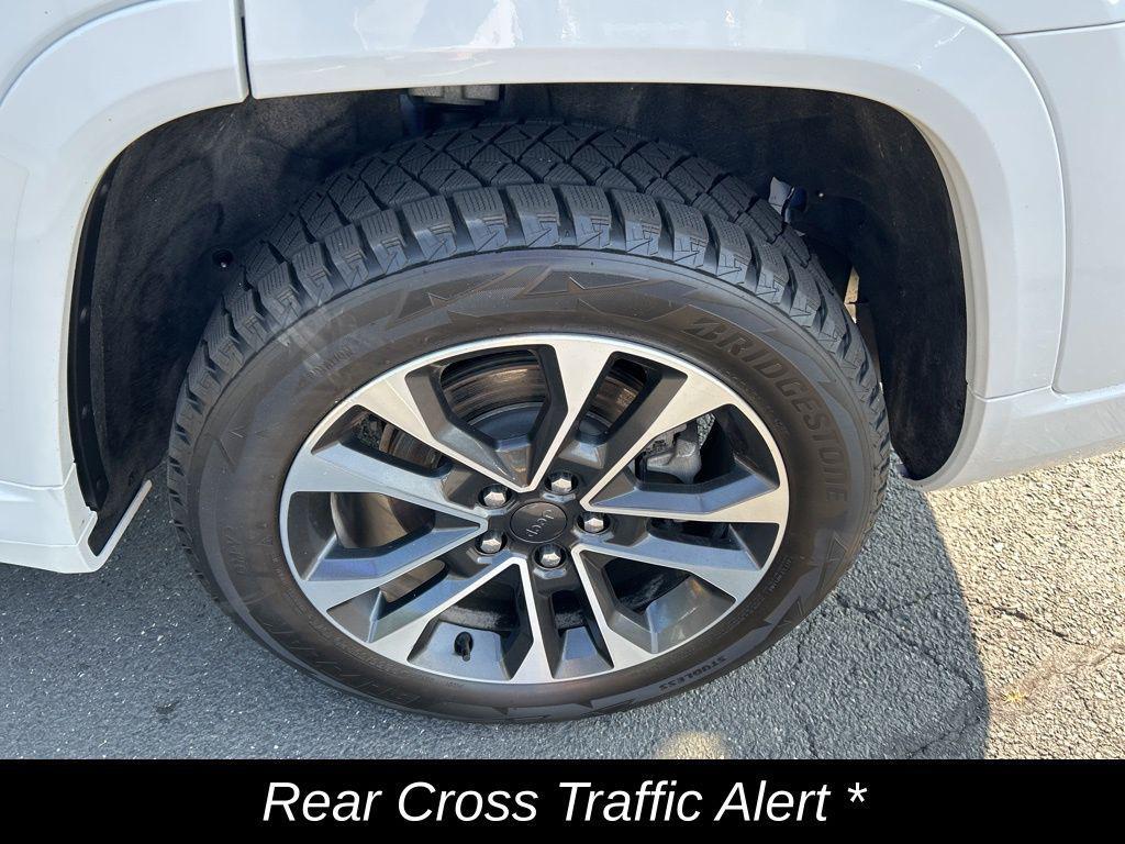 used 2022 Jeep Grand Cherokee L car, priced at $35,187