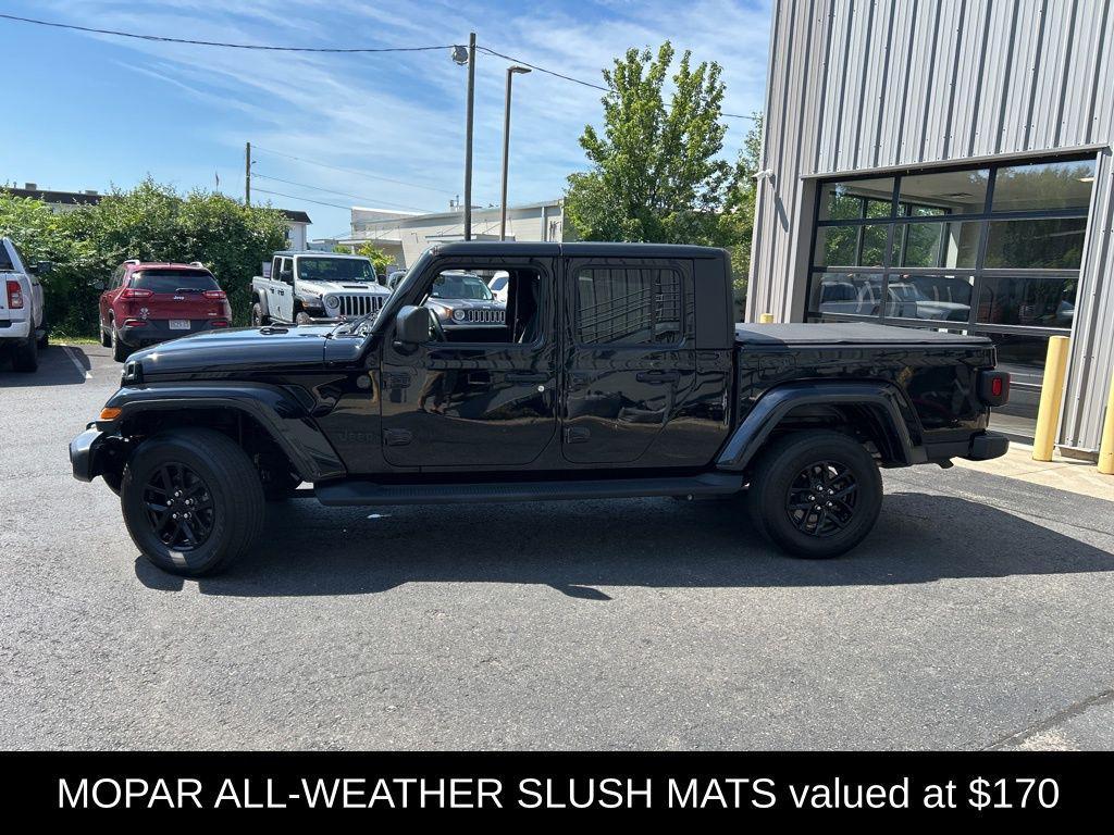 used 2022 Jeep Gladiator car, priced at $32,649