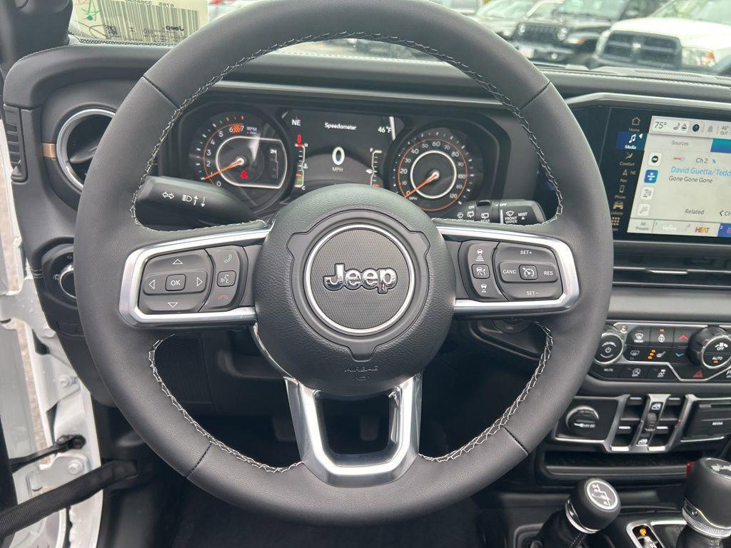 new 2025 Jeep Wrangler car, priced at $54,267