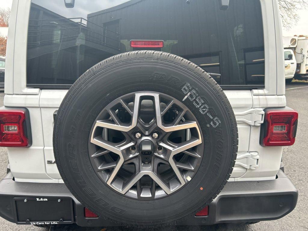 new 2025 Jeep Wrangler car, priced at $54,267
