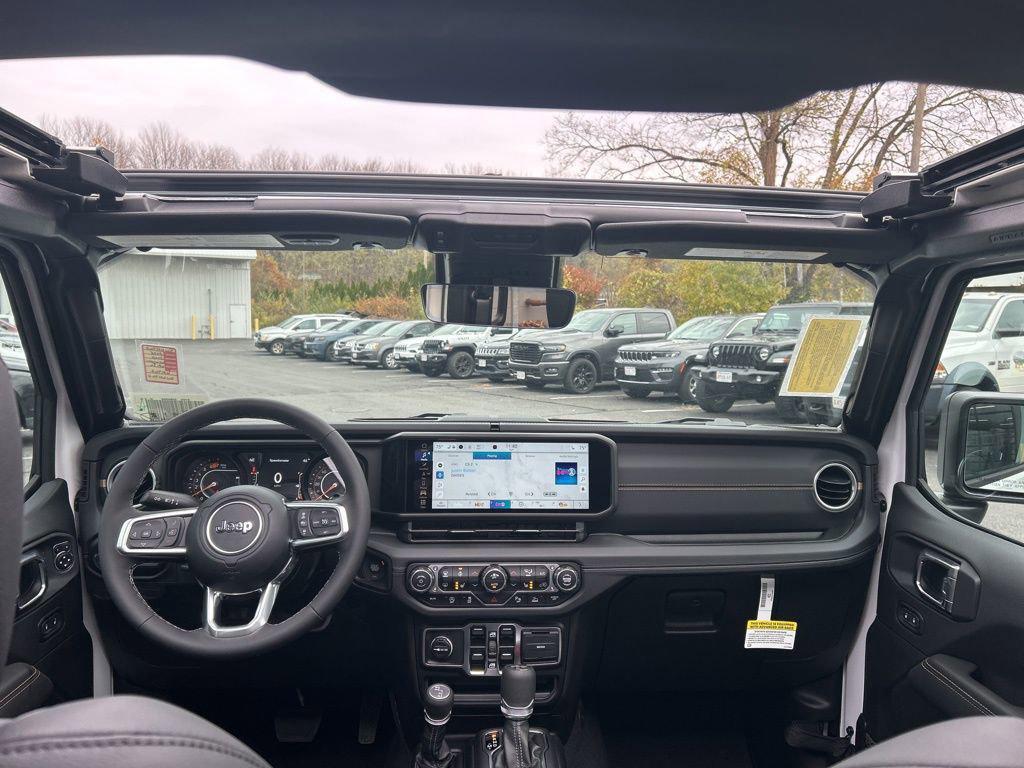 new 2025 Jeep Wrangler car, priced at $54,267