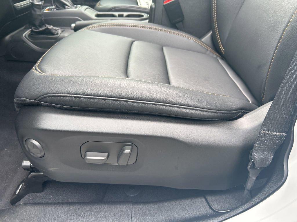 new 2025 Jeep Wrangler car, priced at $54,267