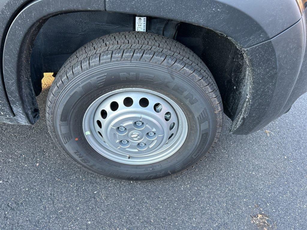 new 2025 Ram ProMaster 2500 car, priced at $48,219