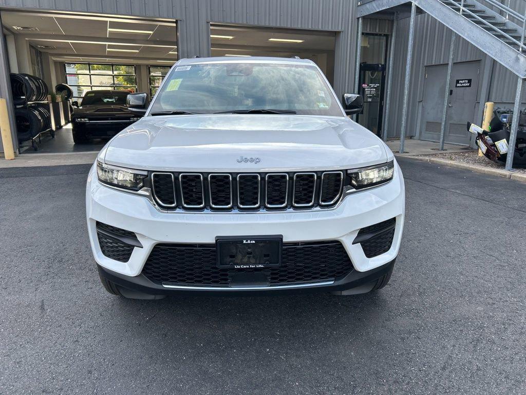 new 2025 Jeep Grand Cherokee car, priced at $39,892