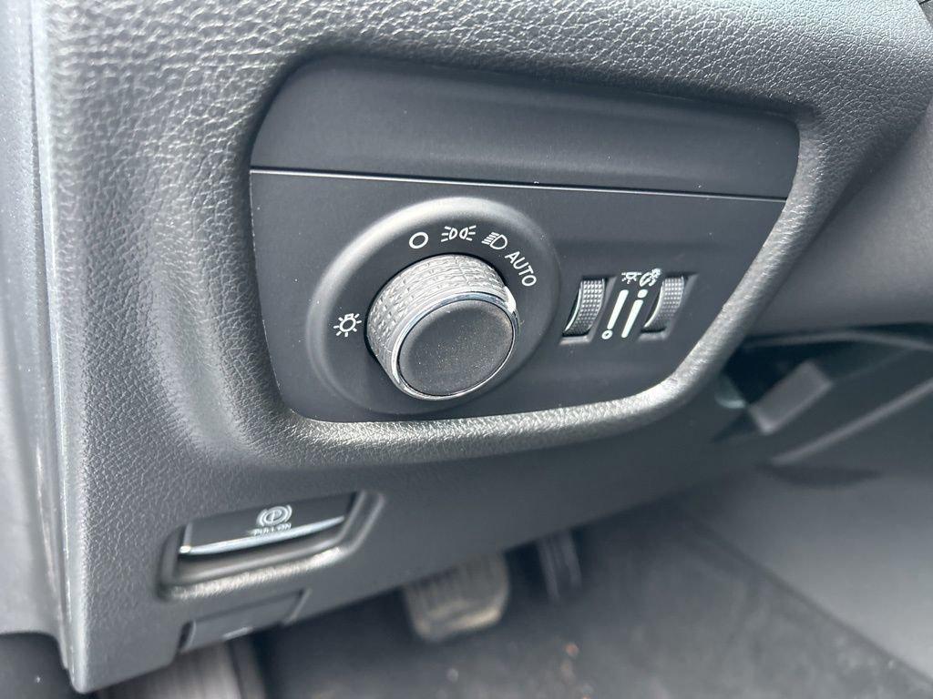 new 2025 Jeep Grand Cherokee car, priced at $39,892
