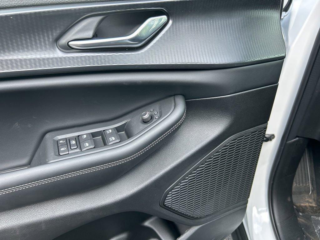 new 2025 Jeep Grand Cherokee car, priced at $39,892