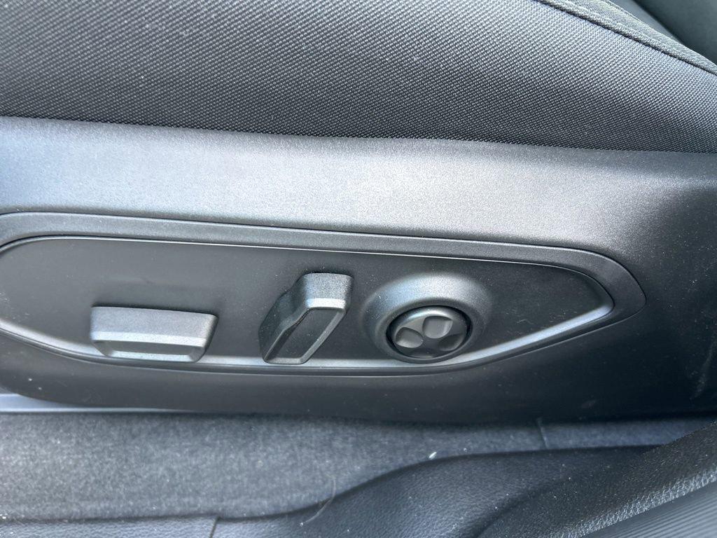 new 2025 Jeep Grand Cherokee car, priced at $39,892