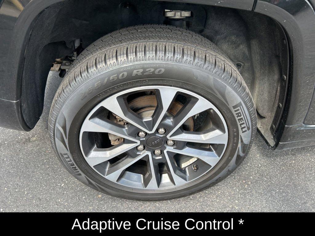 used 2022 Jeep Grand Cherokee car, priced at $32,983