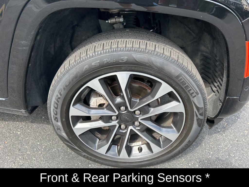 used 2022 Jeep Grand Cherokee car, priced at $32,983