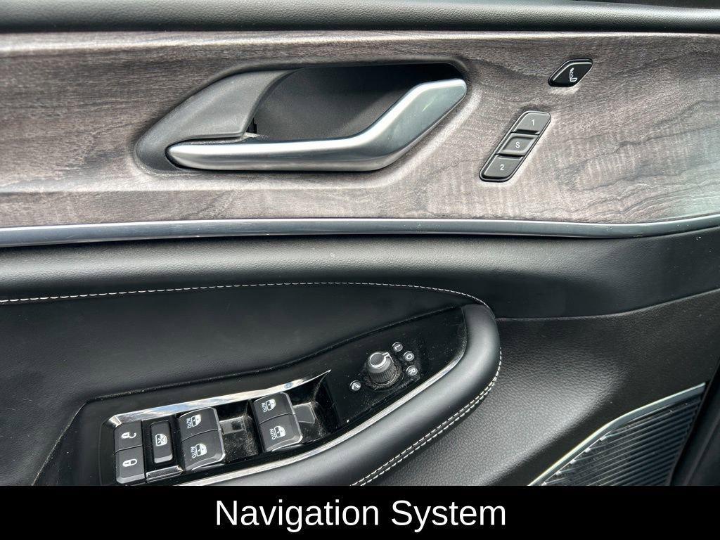 used 2022 Jeep Grand Cherokee car, priced at $32,983