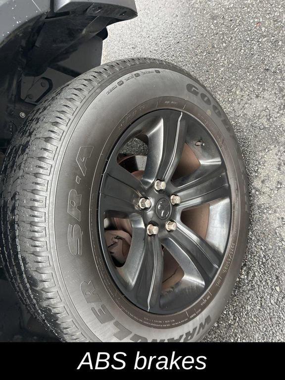 used 2022 Ram 1500 Classic car, priced at $31,999