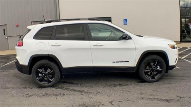 new 2023 Jeep Cherokee car, priced at $37,825