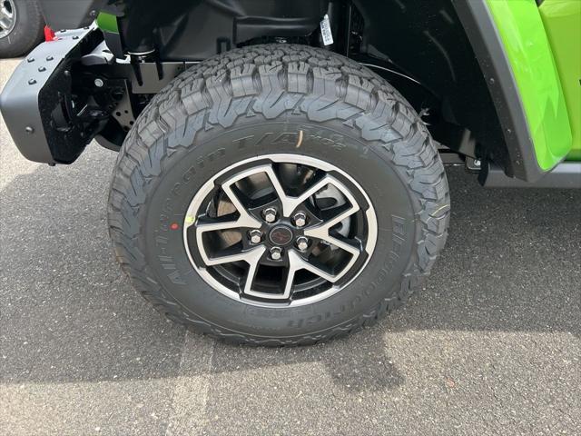 new 2025 Jeep Wrangler car, priced at $60,016