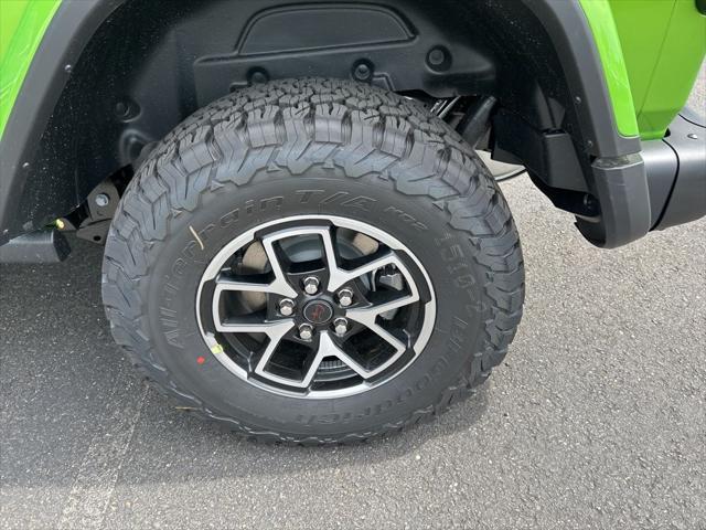 new 2025 Jeep Wrangler car, priced at $60,016