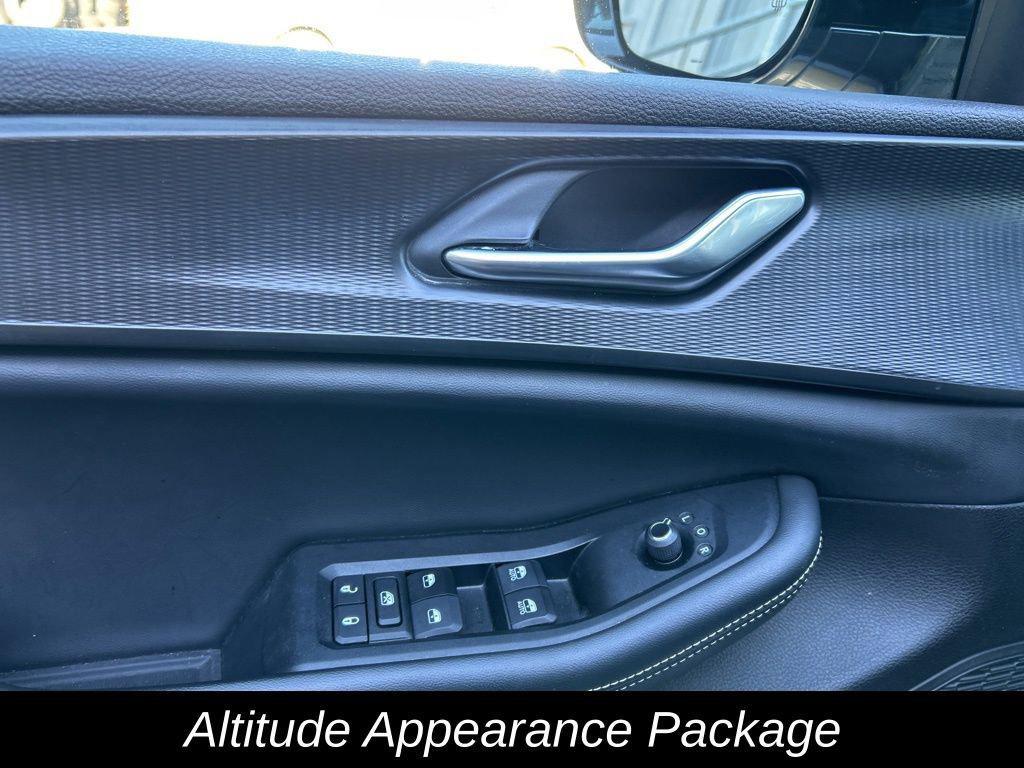 used 2024 Jeep Grand Cherokee L car, priced at $30,321