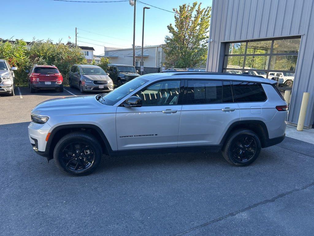 used 2024 Jeep Grand Cherokee L car, priced at $31,249