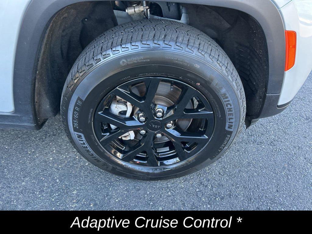 used 2024 Jeep Grand Cherokee L car, priced at $30,321