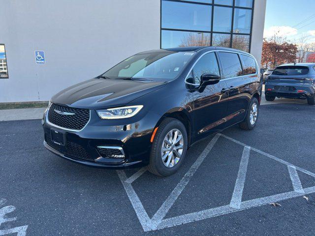 new 2025 Chrysler Pacifica car, priced at $44,140