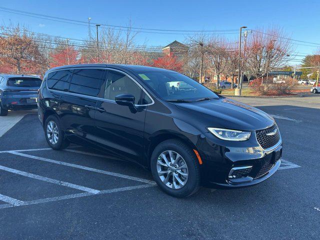 new 2025 Chrysler Pacifica car, priced at $44,140