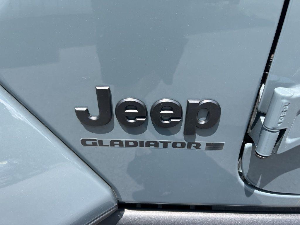new 2025 Jeep Gladiator car, priced at $49,787