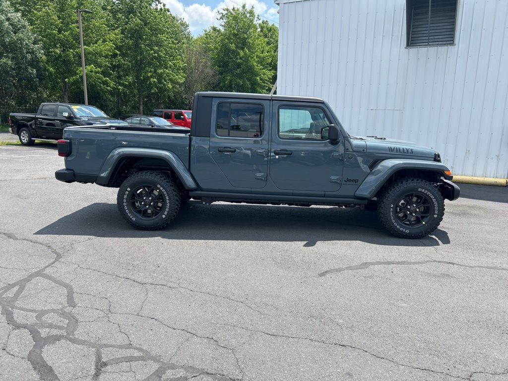 new 2025 Jeep Gladiator car, priced at $49,787
