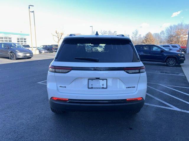 new 2025 Jeep Grand Cherokee car, priced at $51,935