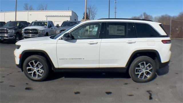 new 2024 Jeep Grand Cherokee car, priced at $48,941