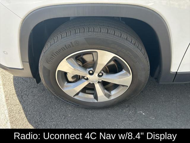 used 2021 Jeep Cherokee car, priced at $24,849
