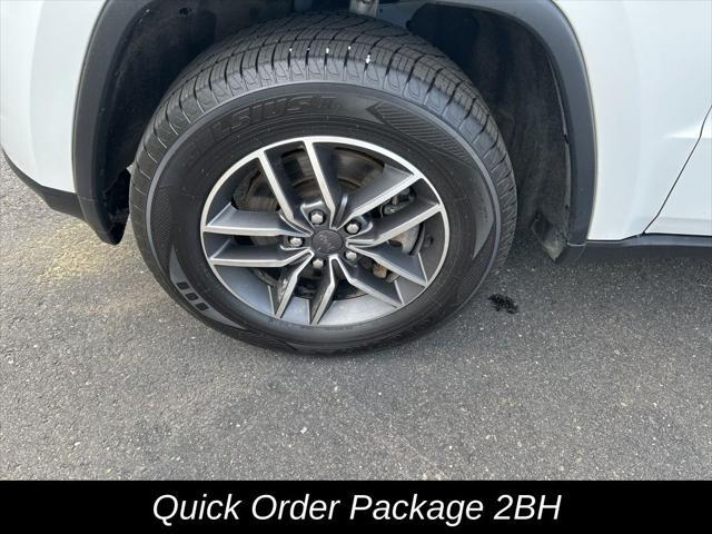 used 2022 Jeep Grand Cherokee car, priced at $29,725