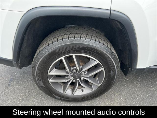 used 2022 Jeep Grand Cherokee car, priced at $30,487